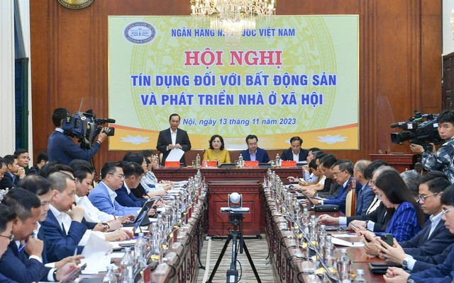 Masterise, Sunshine Group, Novaland, Vingroup, Sun Group...họp masterise sunshine group novaland vingroup sun grouphop nong voi nhnn va bo xay dung